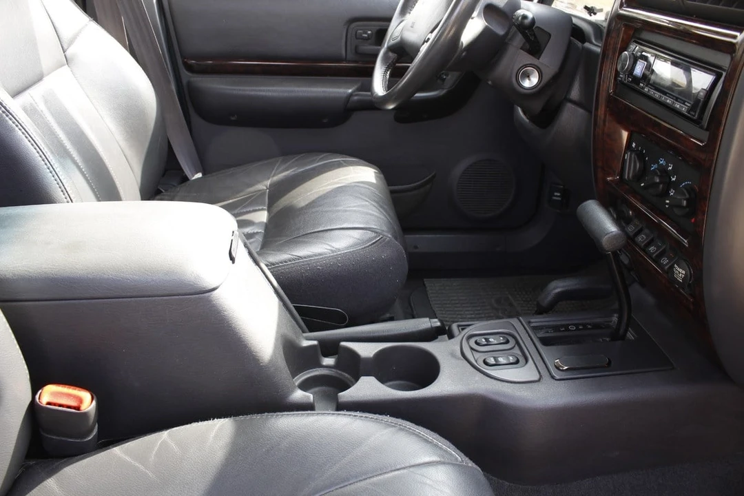2001 Jeep Cherokee - Image 11 of 28