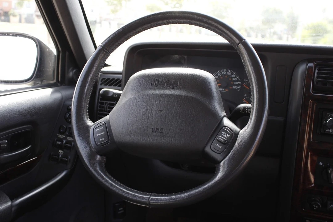 2001 Jeep Cherokee - Image 16 of 28
