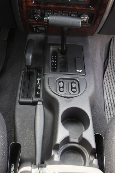 2001 Jeep Cherokee - Image 18 of 28