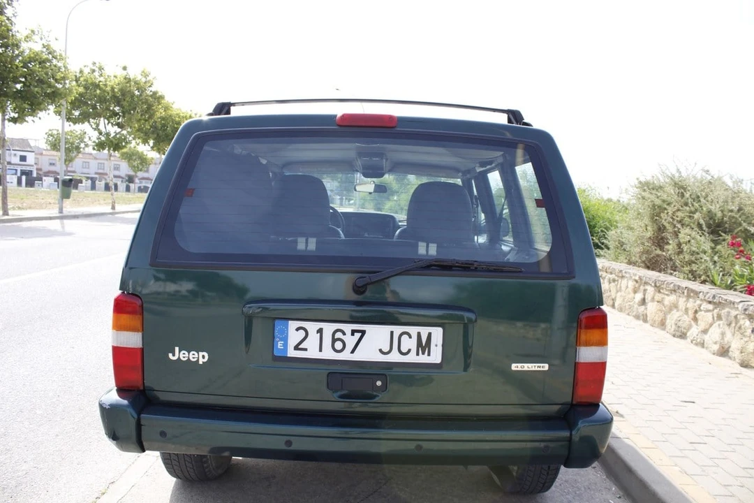 2001 Jeep Cherokee - Image 5 of 28
