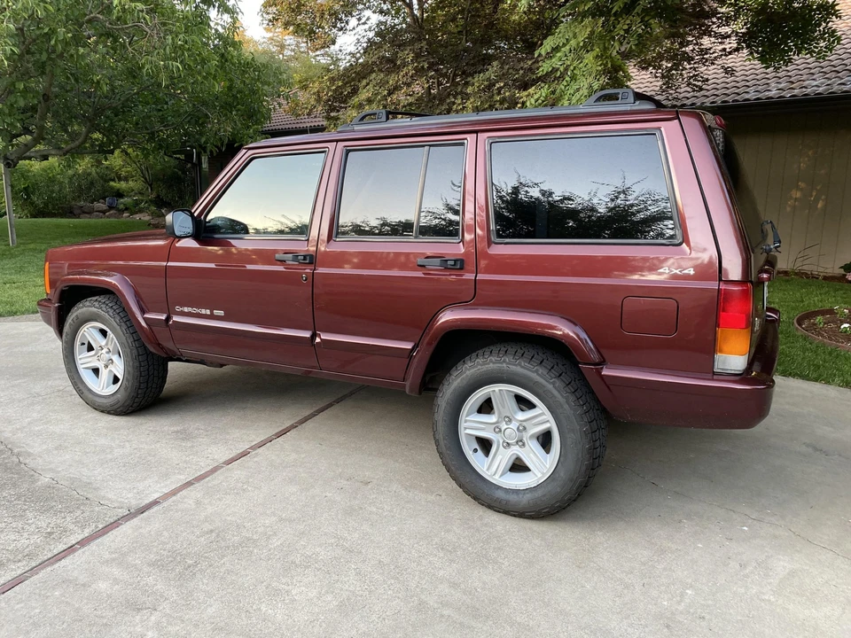 2001 Jeep XJ Cherokee - Image 4 of 31