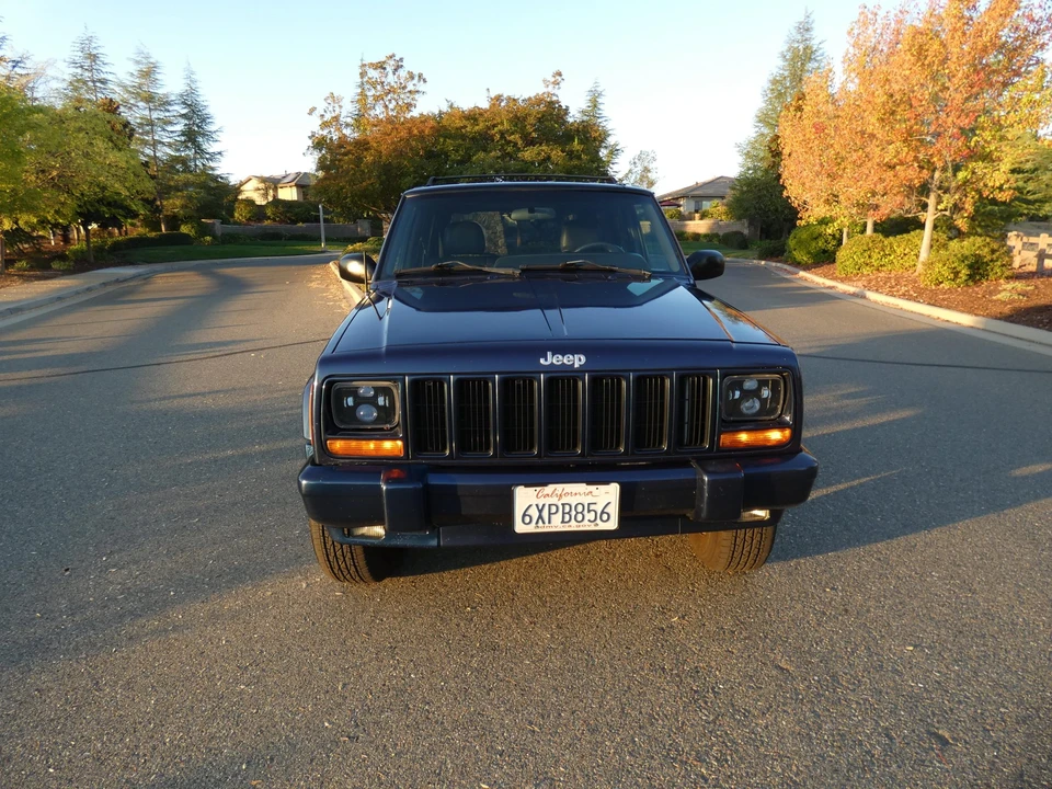 2001 Jeep XJ Cherokee - Image 9 of 31