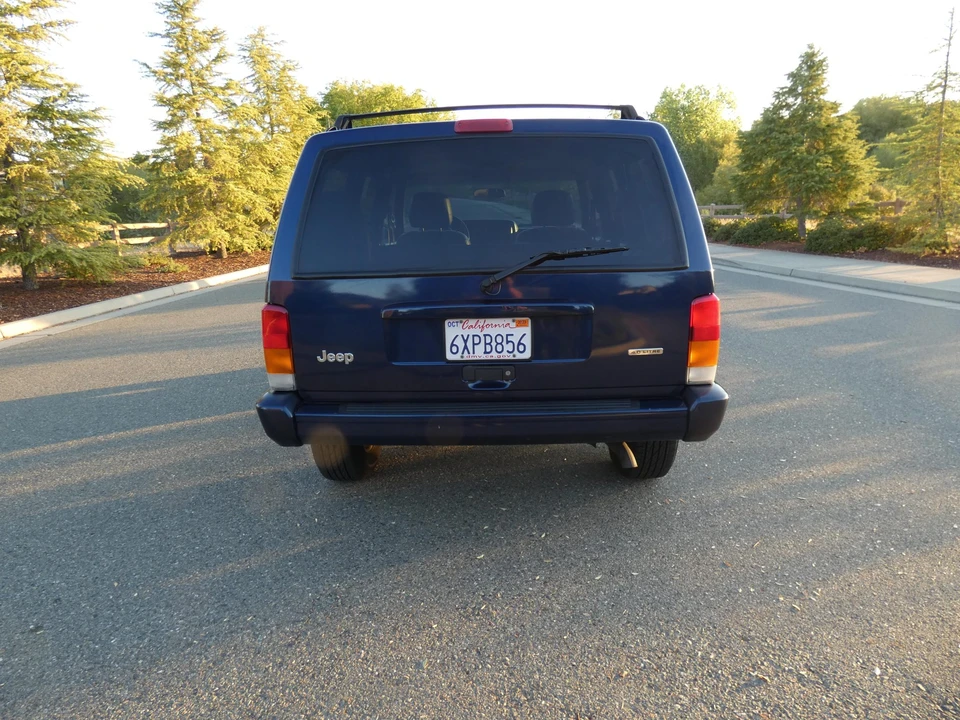 2001 Jeep XJ Cherokee - Image 19 of 31