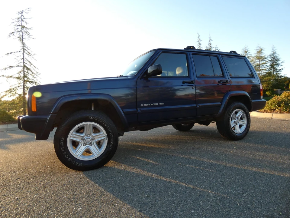 2001 Jeep XJ Cherokee - Image 29 of 31