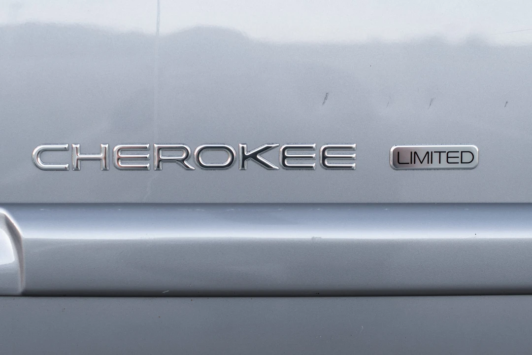 2001 Jeep XJ Cherokee - Image 23 of 31