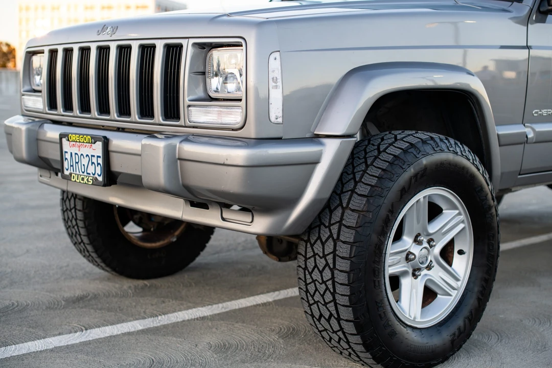 2001 Jeep XJ Cherokee - Image 15 of 31