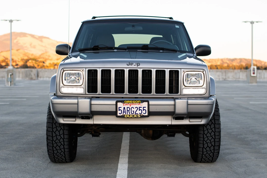 2001 Jeep XJ Cherokee - Image 9 of 31