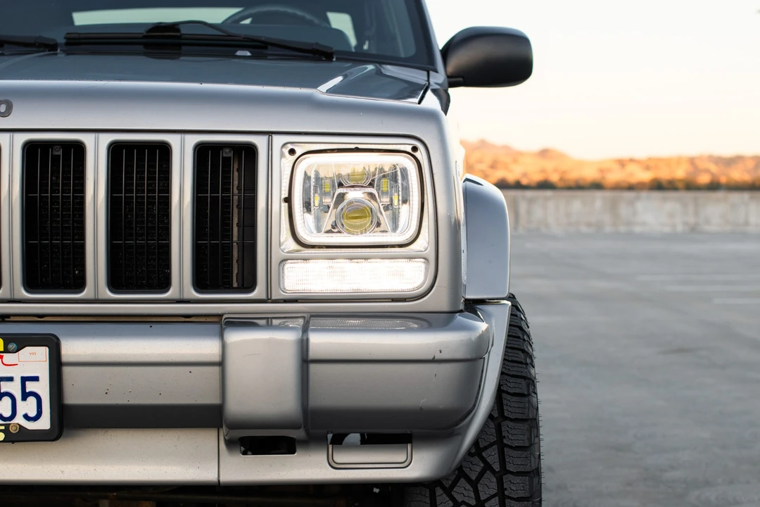 2001 Jeep XJ Cherokee - Image 18 of 31
