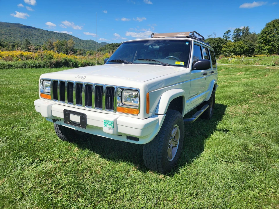 2001 Jeep XJ Cherokee - Image 5 of 31