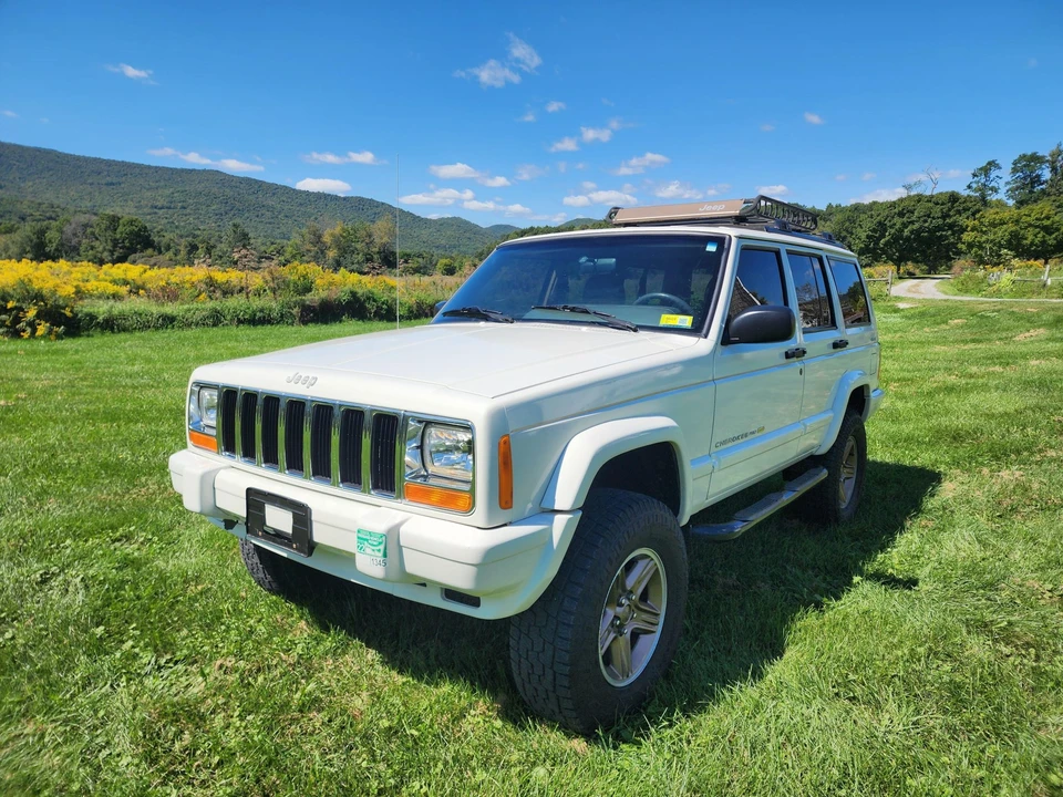 2001 Jeep XJ Cherokee - Image 4 of 31