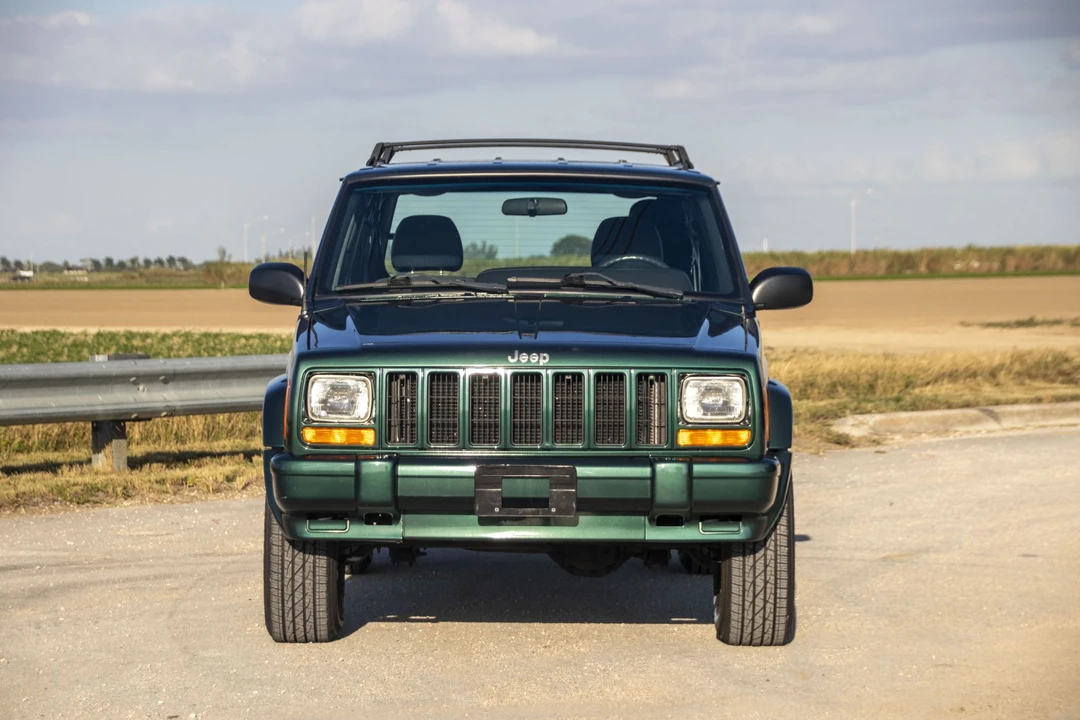 2001 Jeep XJ Cherokee - Image 6 of 31