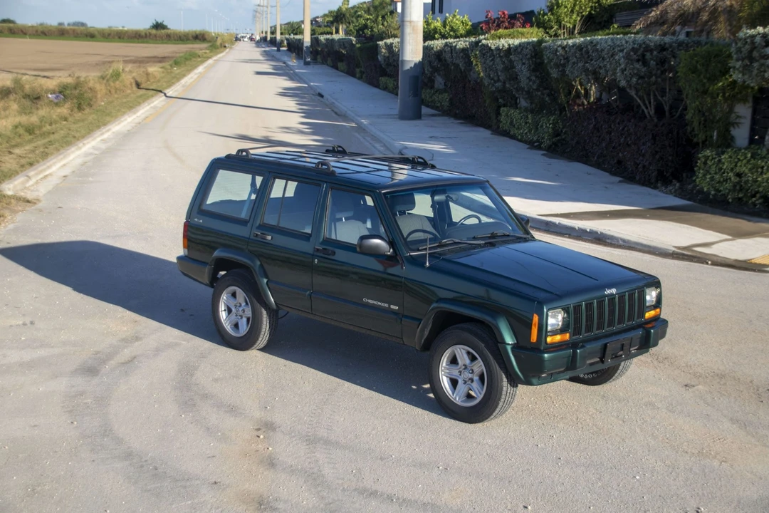 2001 Jeep XJ Cherokee - Image 9 of 31