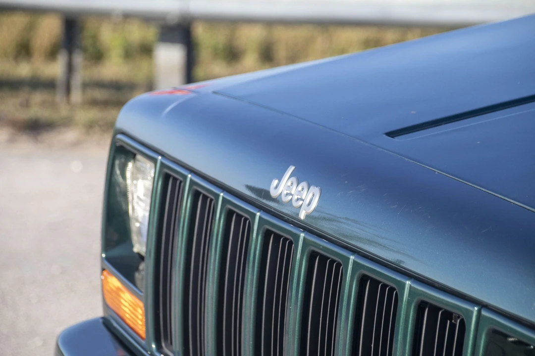 2001 Jeep XJ Cherokee - Image 27 of 31
