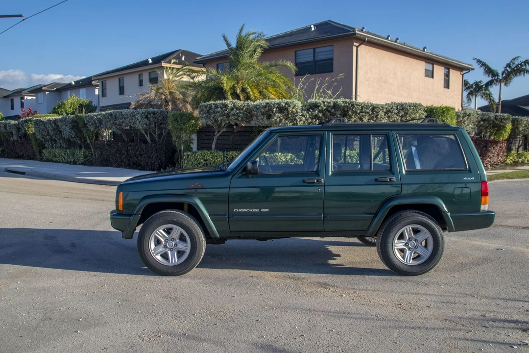 2001 Jeep XJ Cherokee - Image 20 of 31