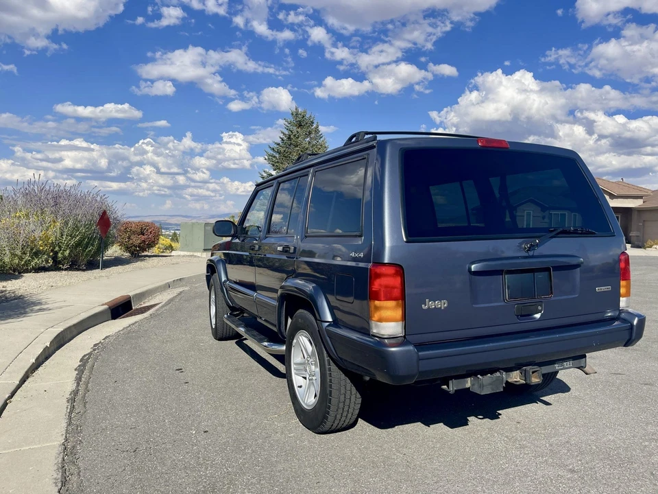 2001 Jeep XJ Cherokee - Image 3 of 31