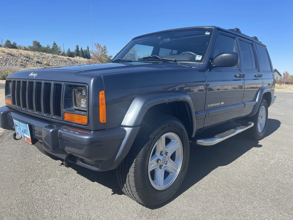 2001 Jeep XJ Cherokee - Image 9 of 31