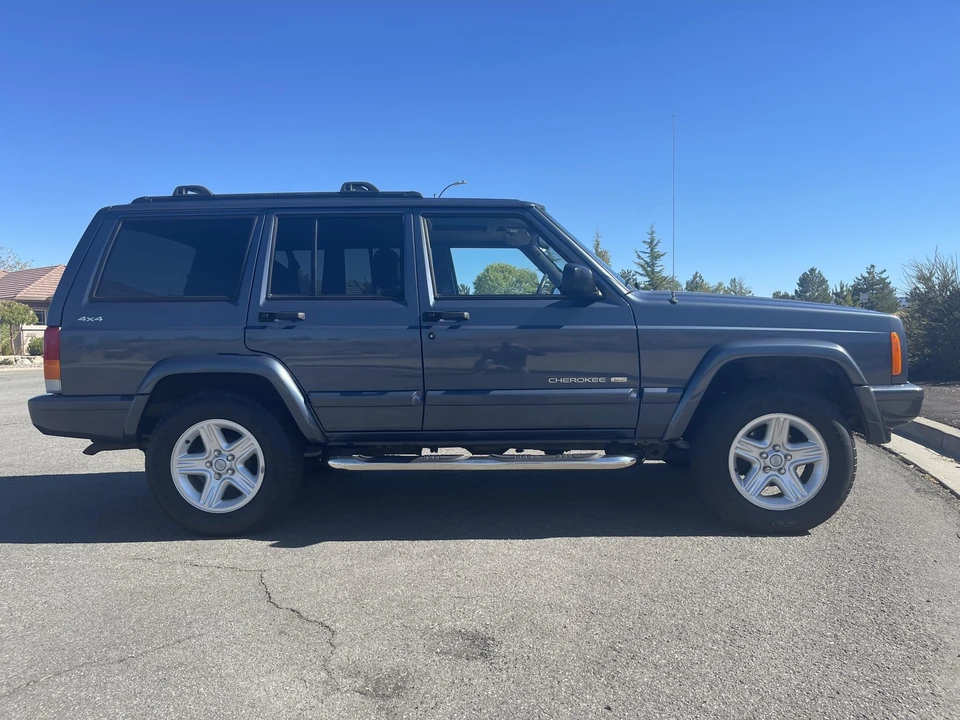 2001 Jeep XJ Cherokee - Image 11 of 31