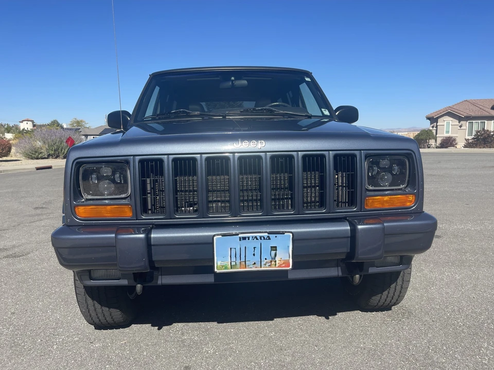 2001 Jeep XJ Cherokee - Image 14 of 31