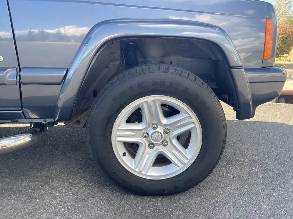 2001 Jeep XJ Cherokee - Image 21 of 31
