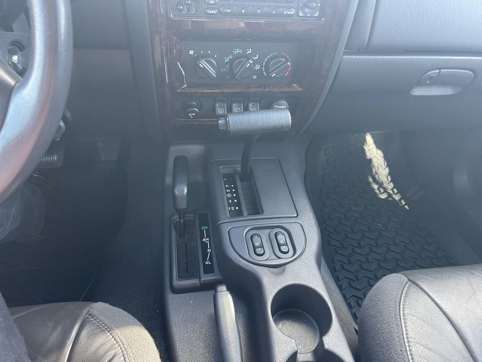 2001 Jeep XJ Cherokee - Image 28 of 31