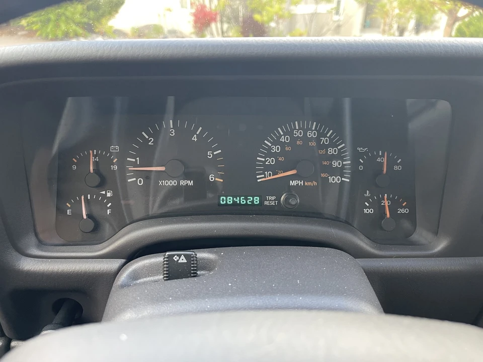 2001 Jeep XJ Cherokee - Image 27 of 31
