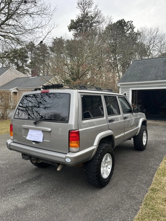2001 Jeep XJ Cherokee - Image 10 of 31