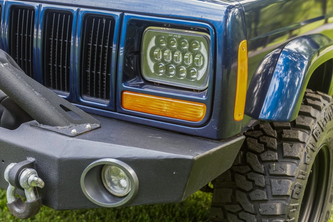 2001 Jeep XJ Cherokee - Image 17 of 31