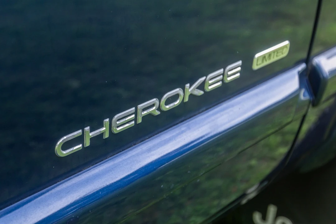 2001 Jeep XJ Cherokee - Image 23 of 31