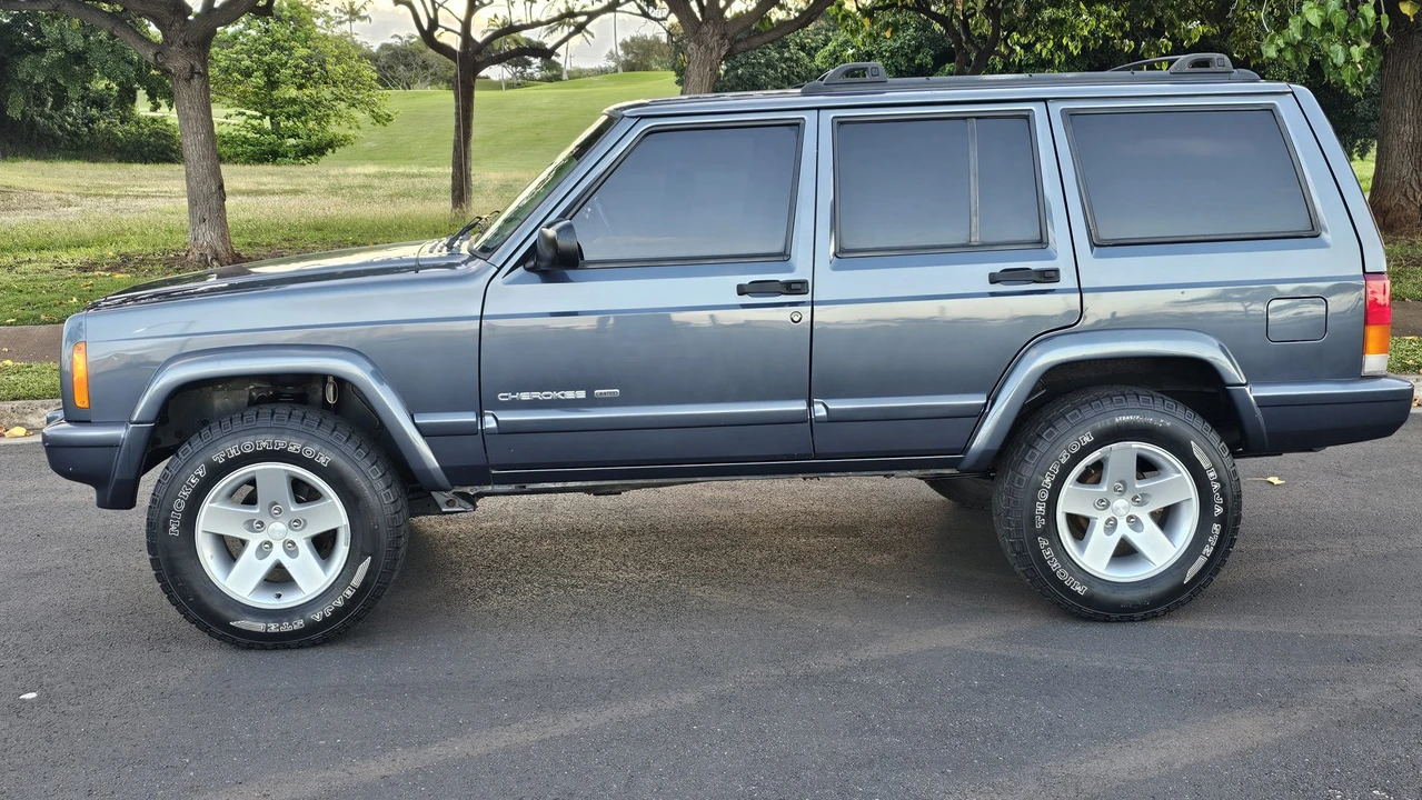 2001 Jeep XJ Cherokee - Image 15 of 31
