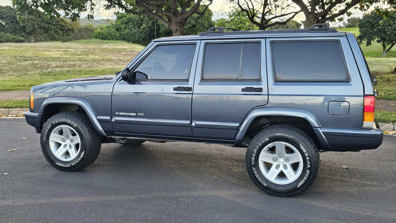 2001 Jeep XJ Cherokee - Image 16 of 31