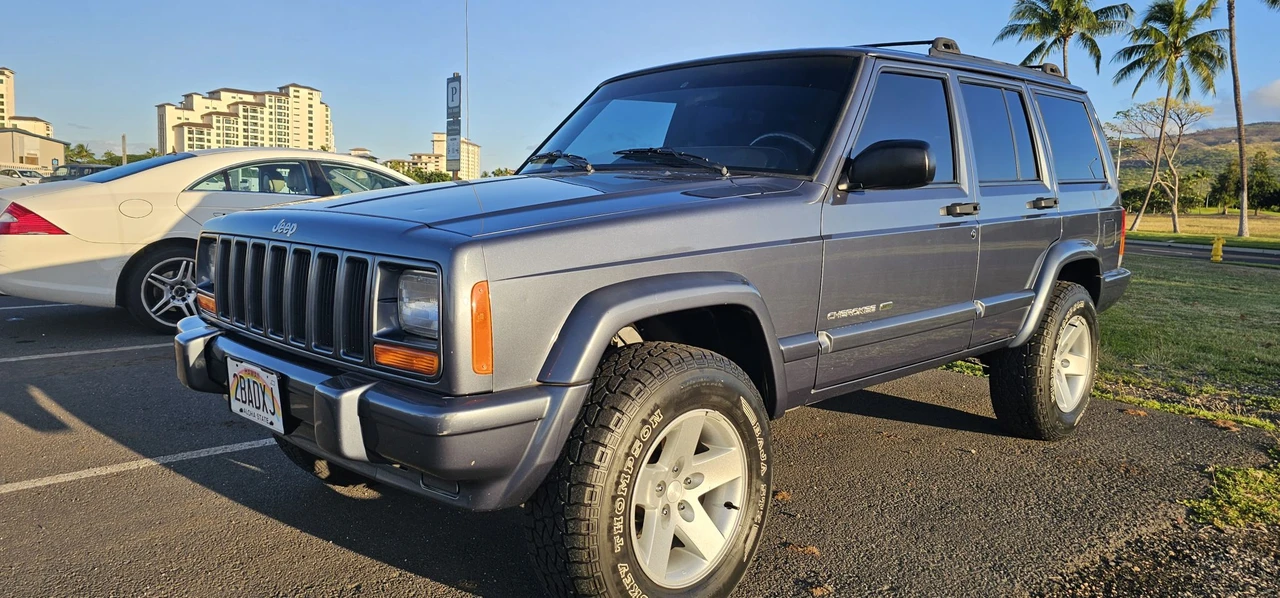 2001 Jeep XJ Cherokee - Image 3 of 31