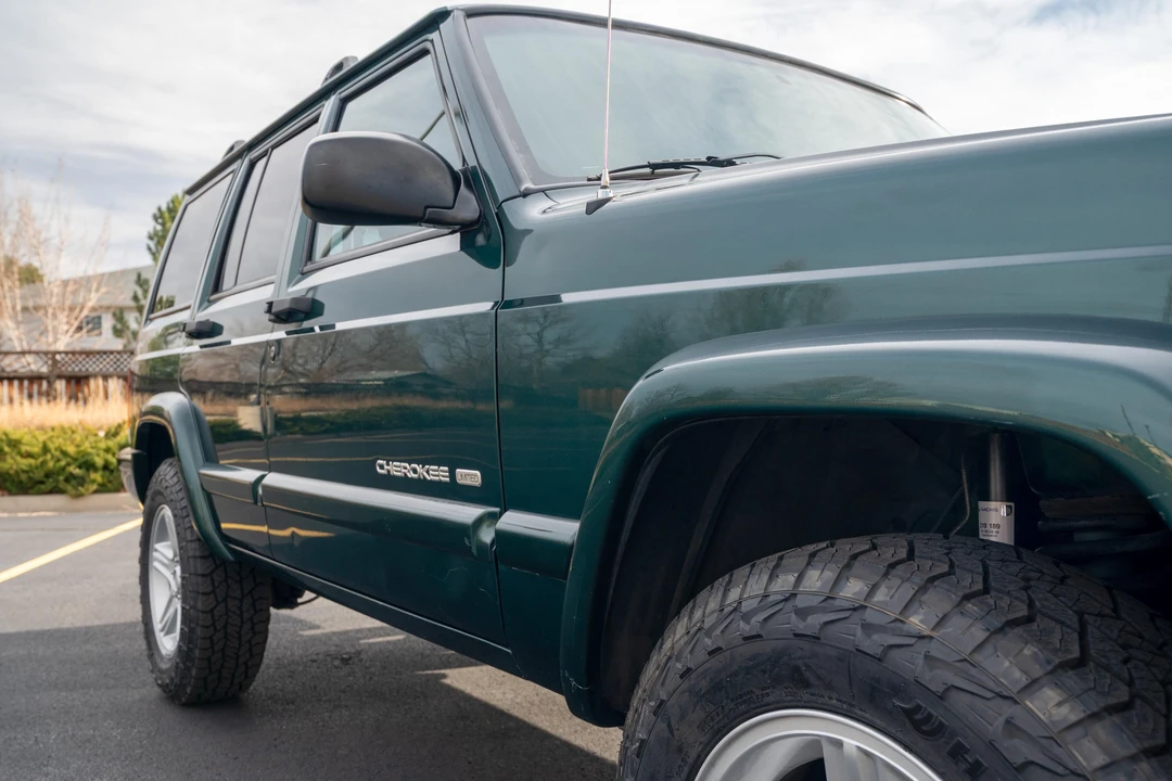2001 Jeep XJ Cherokee - Image 30 of 31