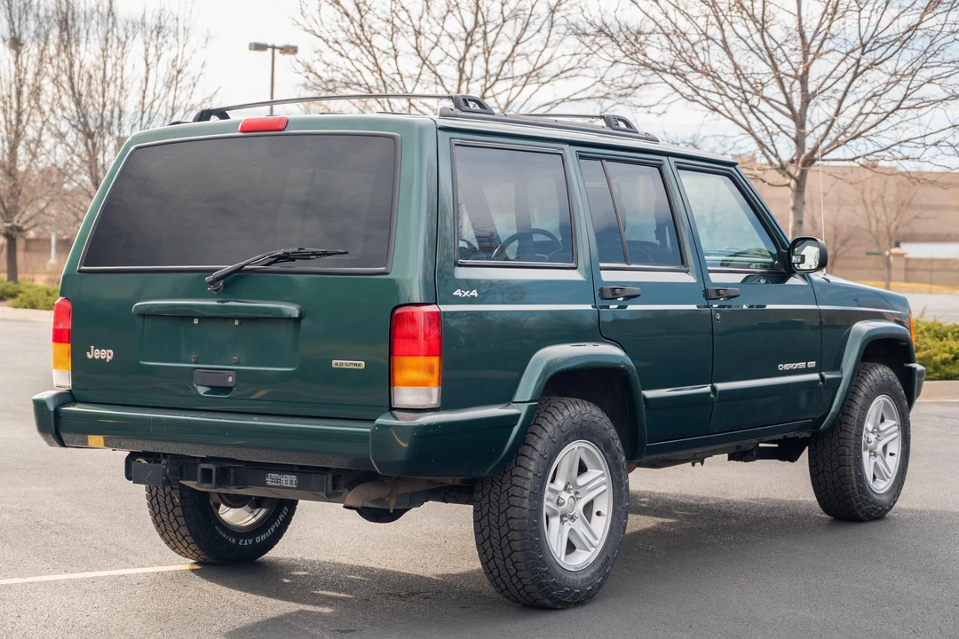 2001 Jeep XJ Cherokee - Image 4 of 31