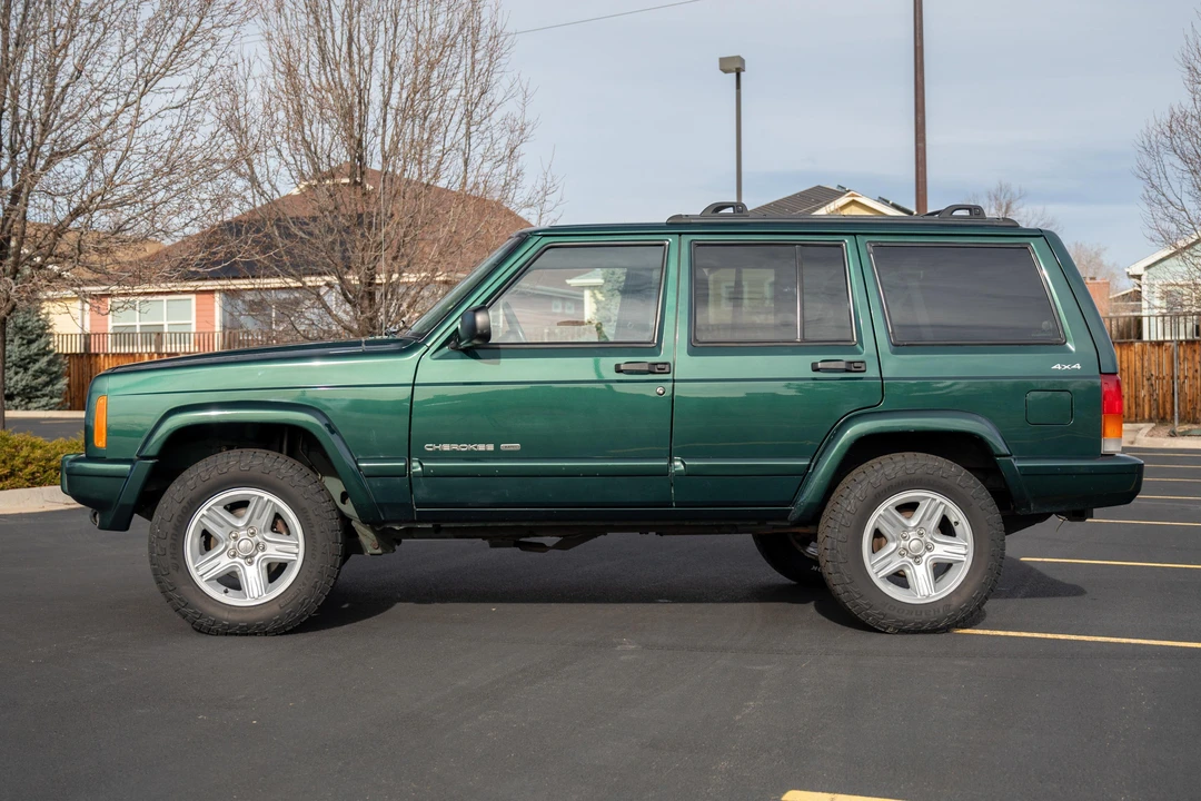 2001 Jeep XJ Cherokee - Image 3 of 31