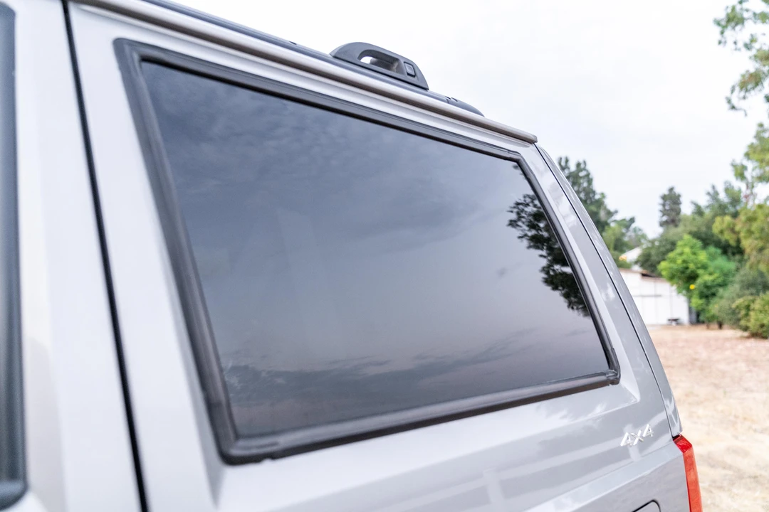 2001 Jeep XJ Cherokee - Image 11 of 31
