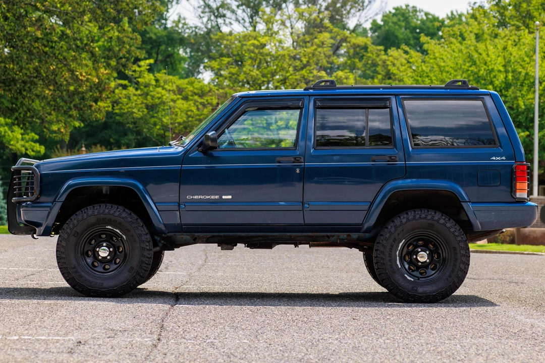 2001 Jeep XJ Cherokee - Image 7 of 31