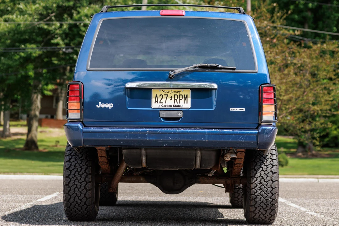 2001 Jeep XJ Cherokee - Image 5 of 31