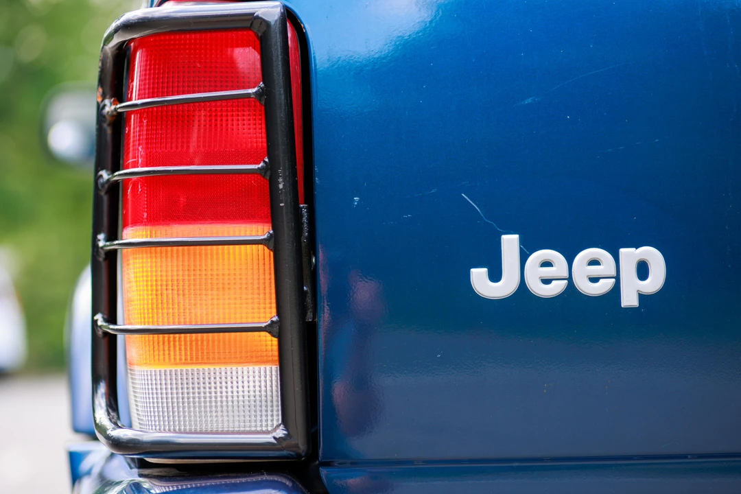 2001 Jeep XJ Cherokee - Image 23 of 31