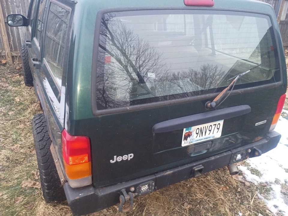 2001 Jeep XJ Cherokee - Image 2 of 23