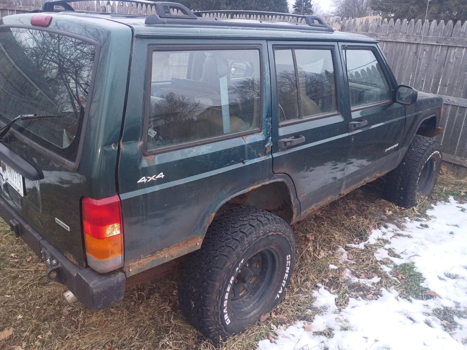 2001 Jeep XJ Cherokee - Image 3 of 23