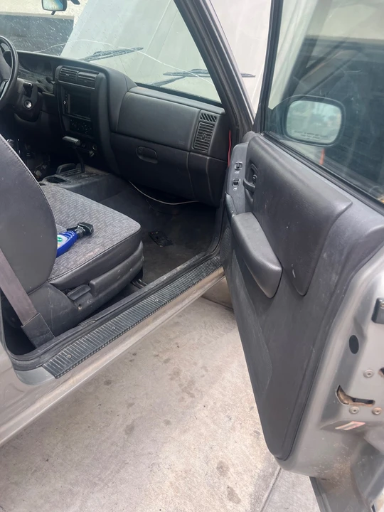 2001 Jeep XJ Cherokee - Image 12 of 20
