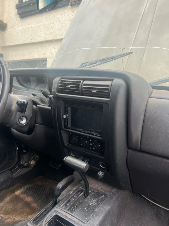 2001 Jeep XJ Cherokee - Image 13 of 20