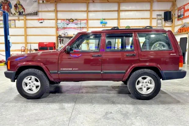 2001 Jeep XJ Cherokee - Image 3 of 9