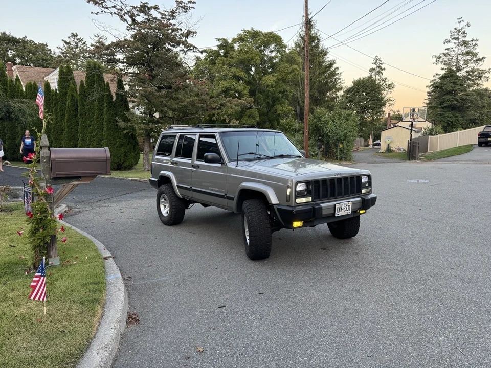 2001 Jeep XJ Cherokee - Image 9 of 21