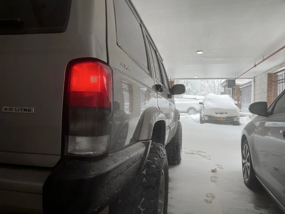 2001 Jeep XJ Cherokee - Image 3 of 21