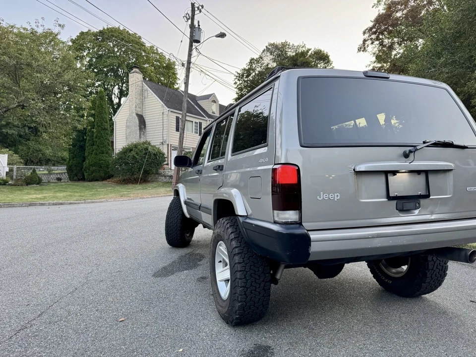 2001 Jeep XJ Cherokee - Image 13 of 21
