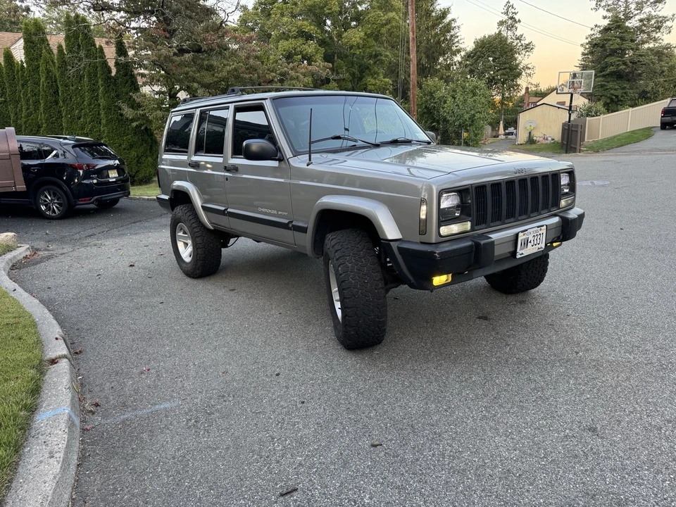 2001 Jeep XJ Cherokee - Image 15 of 21