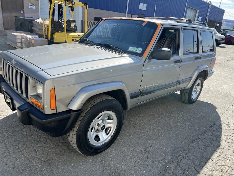 2001 Jeep XJ Cherokee - Image 8 of 21