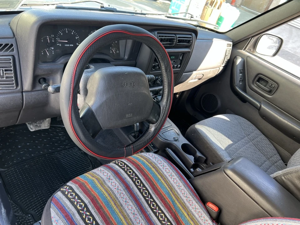 2001 Jeep XJ Cherokee - Image 11 of 21