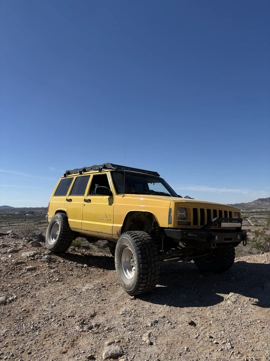 2001 Jeep XJ Cherokee - Image 3 of 3